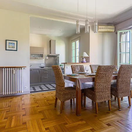 Le Victor Hugo By Interhome Appartement