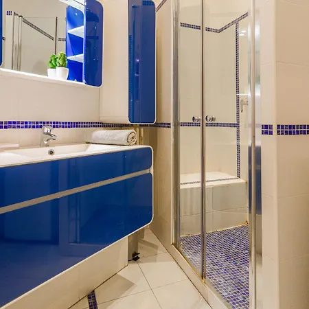 Le Victor Hugo By Interhome Apartman