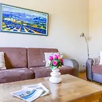 Le Victor Hugo By Interhome